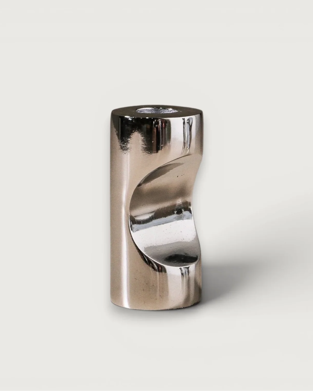 Brilla Candlestand Short