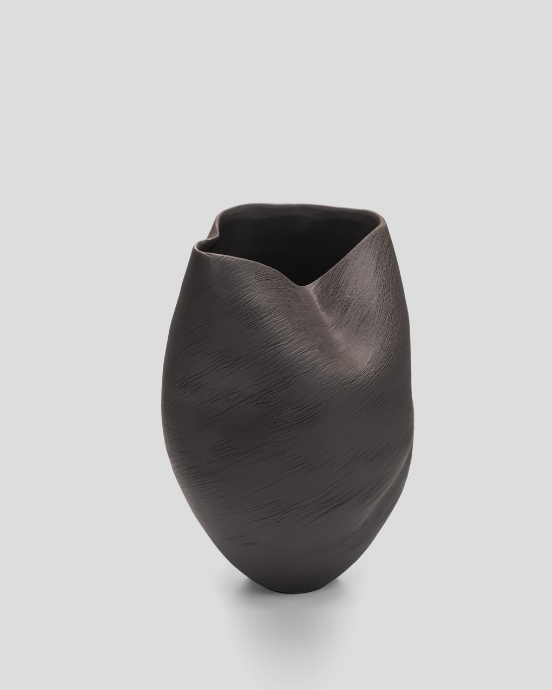 Morph Vase Chocolate Brush