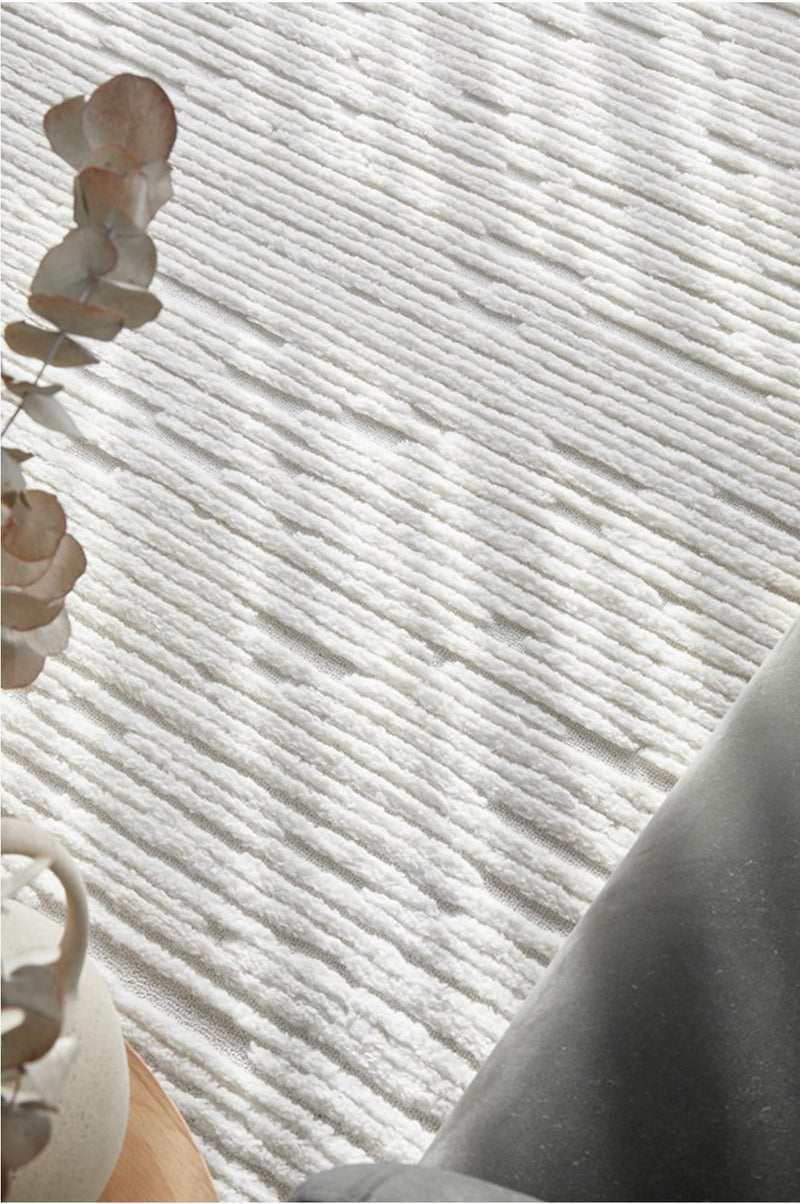 Suri Rug White