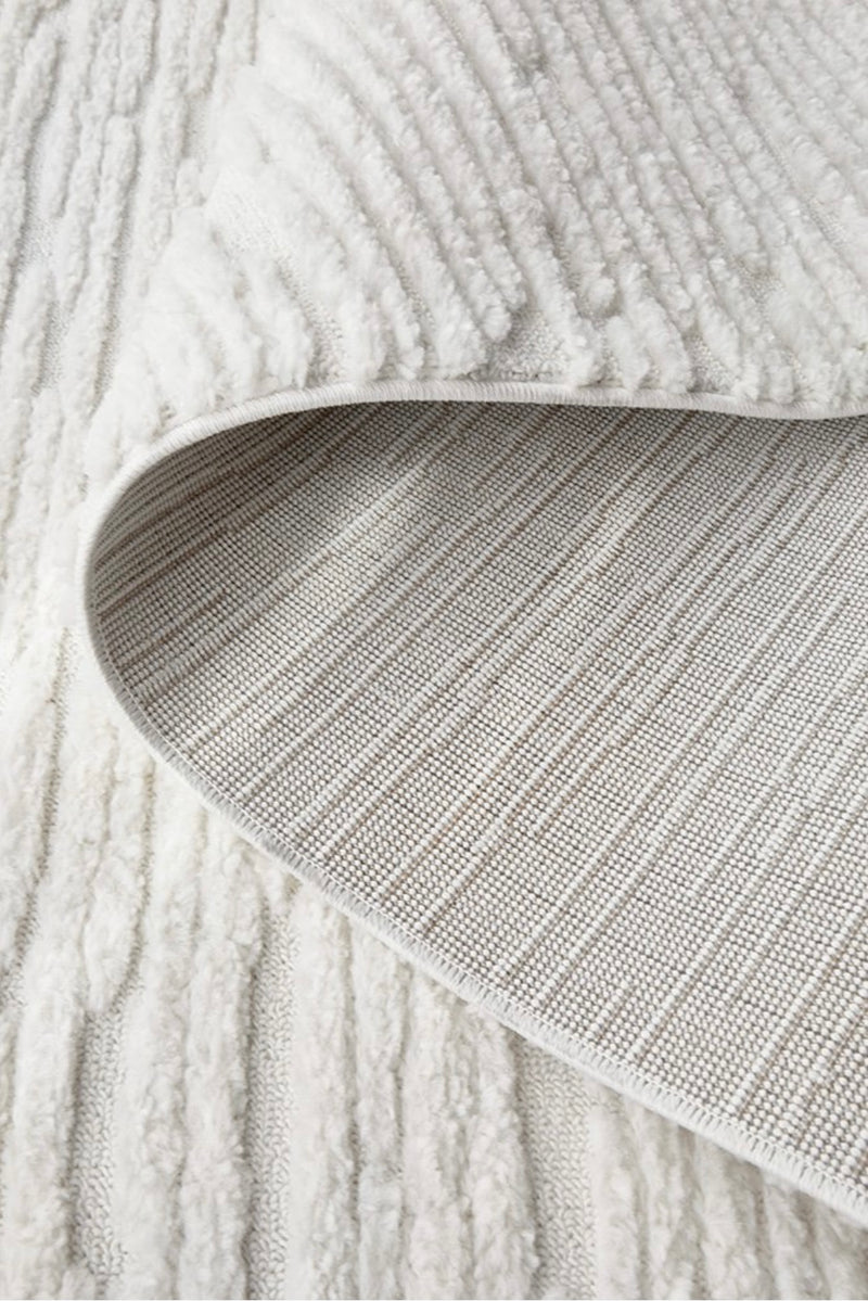 Suri Rug White