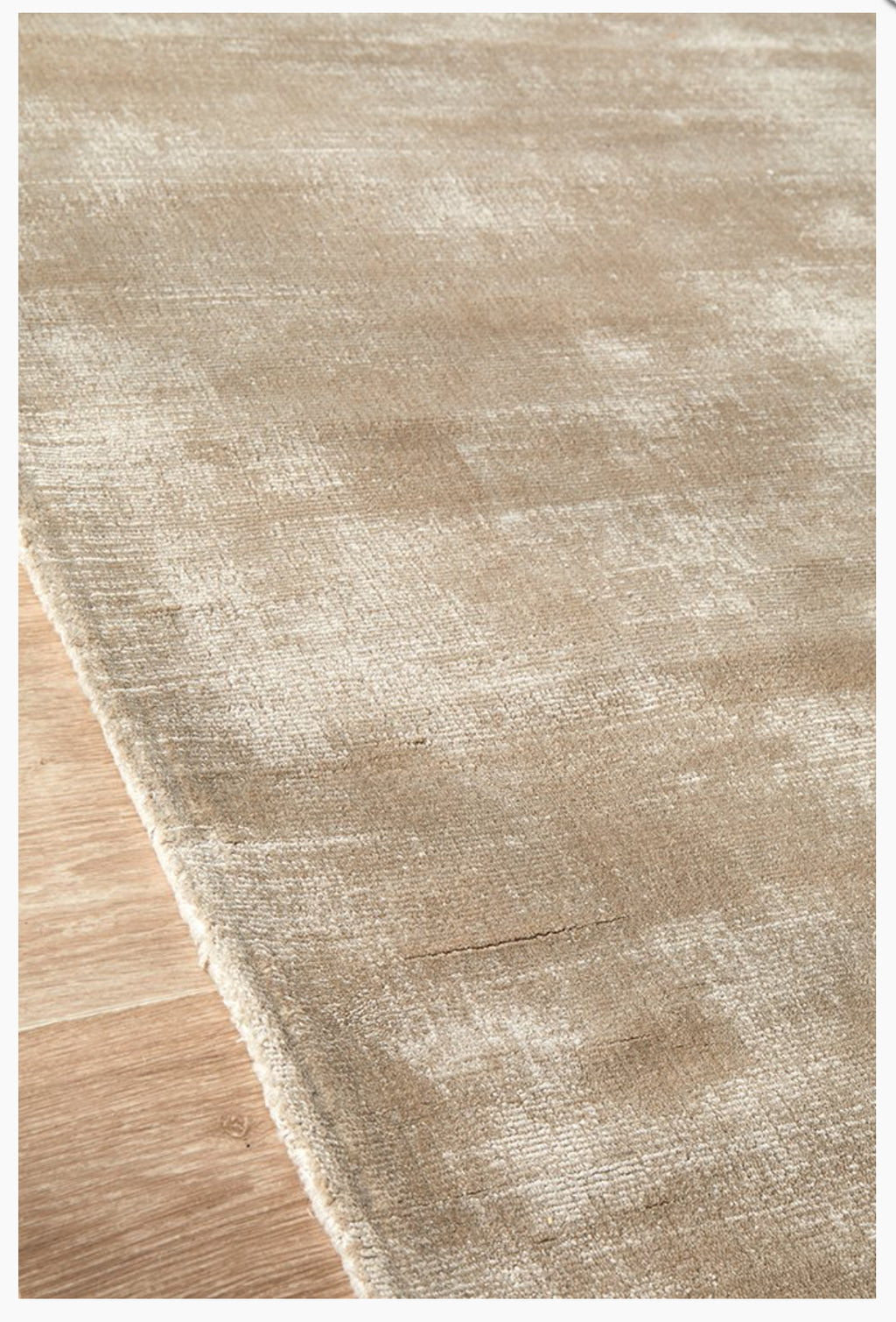 Opulence Rug Ivory