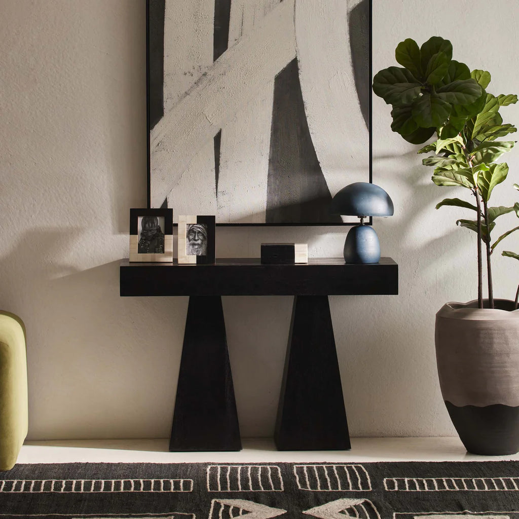 Artis Console