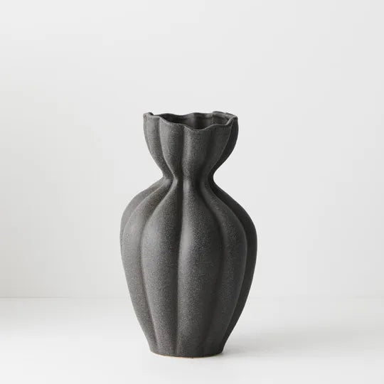 Basma Vase Black
