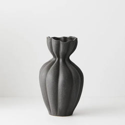 Basma Vase Black