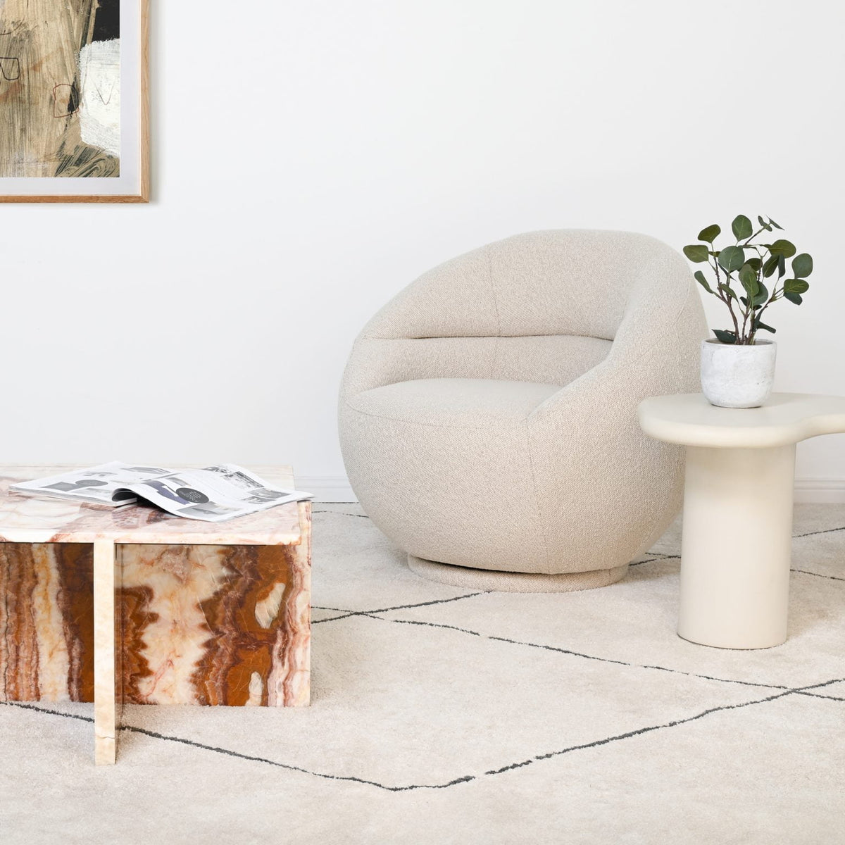 Maru Side Table