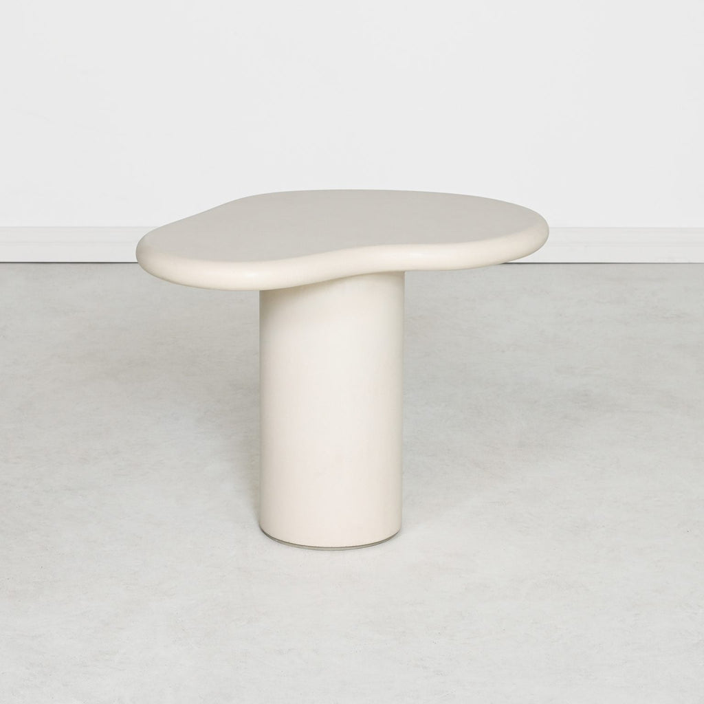 Maru Side Table