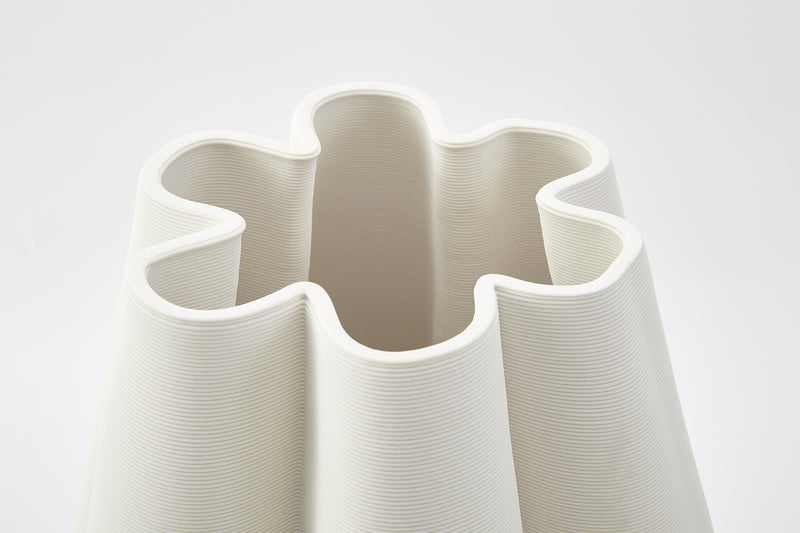 La Mer Vase Ivory