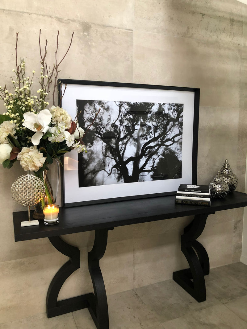 Mikael Oak Console