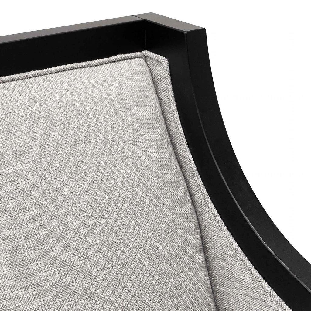 Leraunt Armchair